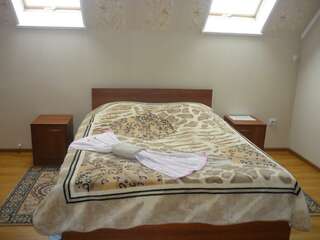 Гостиница Гостевой домик Старый Оскол 2-местный номер комфорт (мансарда)-24