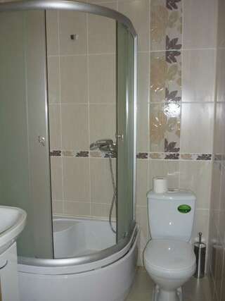 Гостиница Гостевой домик Старый Оскол 2-местный номер комфорт (мансарда)-22